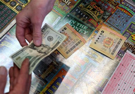 4 Southern Californians strike it rich on lottery scratcher tickets